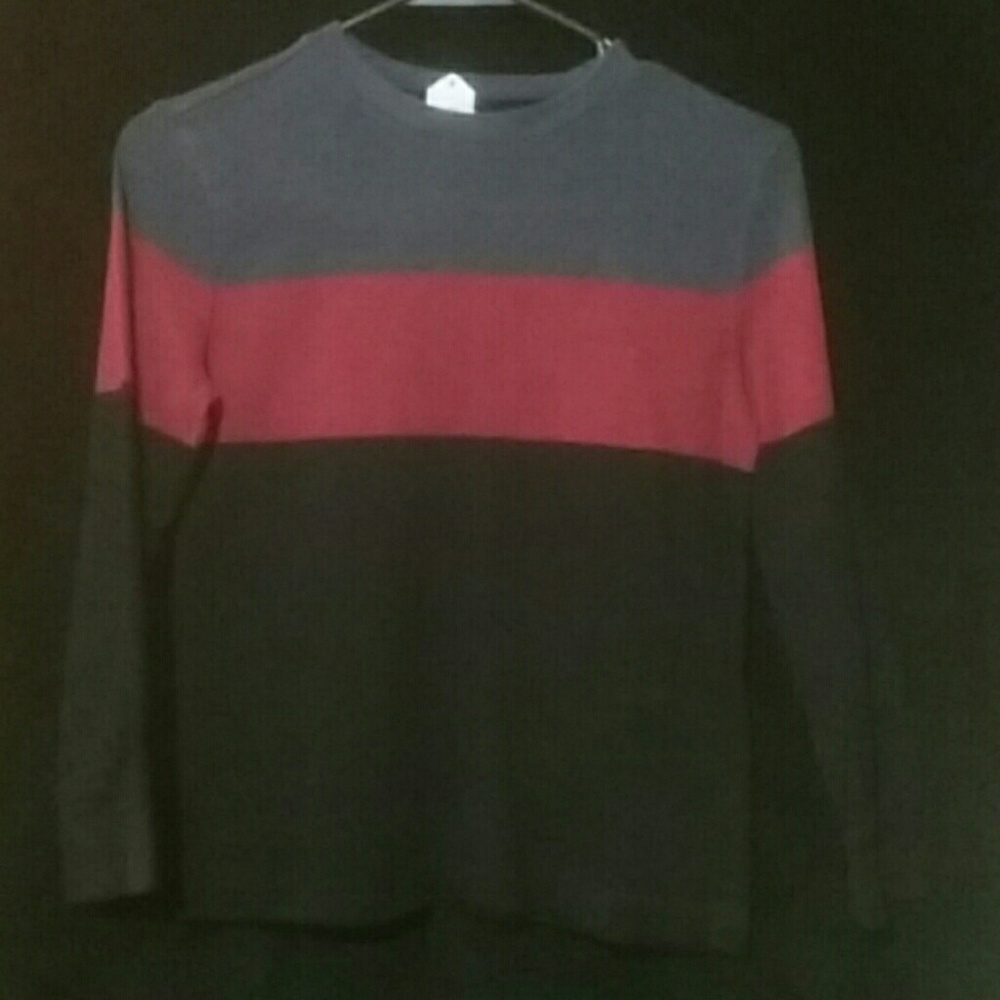 Lightweight sweater